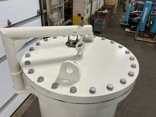 General Electric #GLEGG, 1090 liter plastic lined steel tank, 30" OD, 78" straight wall, 150 psi - Image 8