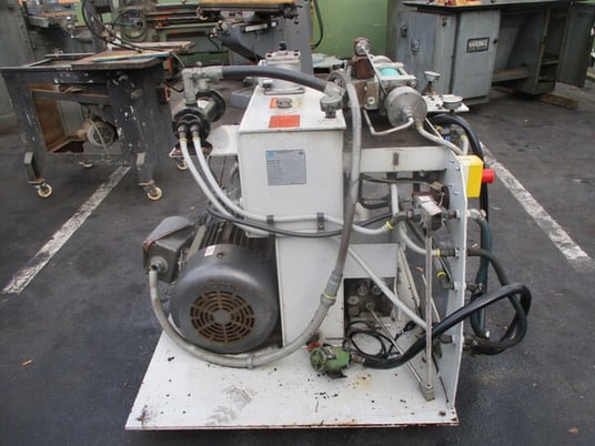 Flow, WaterJet Cutter w/Hydraulic Powered Intensifier, 30 HP, 60000 psi - Image 5