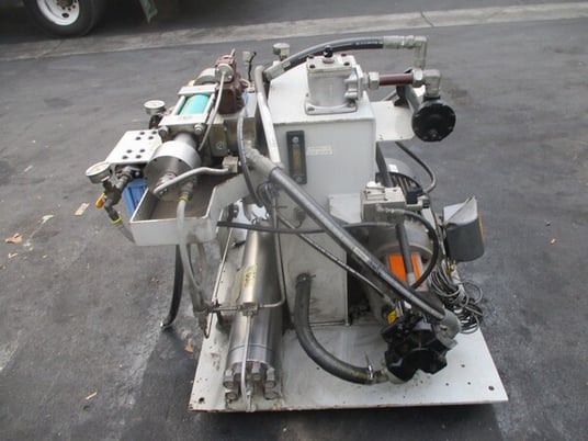 Flow, WaterJet Cutter w/Hydraulic Powered Intensifier, 30 HP, 60000 psi - Image 10