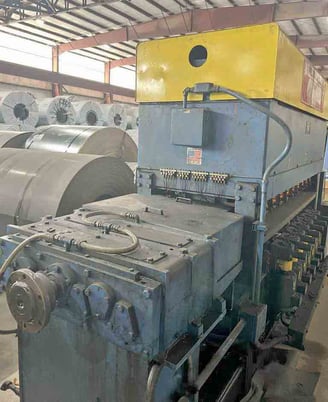 72" x .135" Herr Voss, 5-HI precision leveler, 35000 psi yield, 19 work rolls, 250 HP, 1750 RPM, 400 FPM, 500 - Image 3