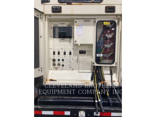 350 KW Caterpillar XQ 350, Mobile Generator Set, Diesel, 1800 RPM, 480V, 3167 hours, 2013 - Image 2
