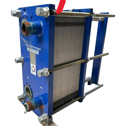 360-370 sq.ft., Mueller #AT25W, accu-therm semi-welded plate heat ex, 250 psi @ 200&deg;F, 800 GPM, 2010 - Image 1