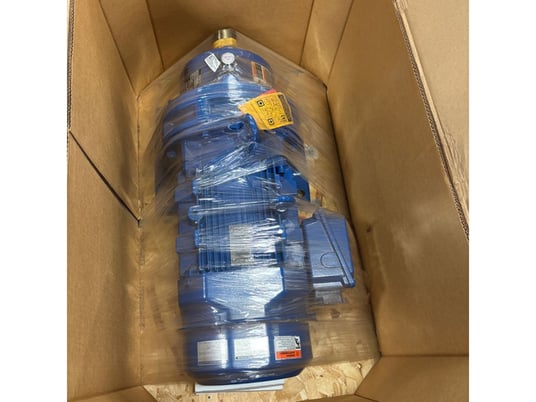 Sumitomo #CHHMS10-6175YB-EP-B-43, Motor & Gearbox Assembly, 10 HP, IE3, unused, 2019 - Image 1