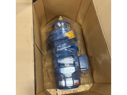 Sumitomo #CHHMS10-6175YB-EP-B-43, Motor & Gearbox Assembly, 10 HP, IE3, unused, 2019 - Image 3