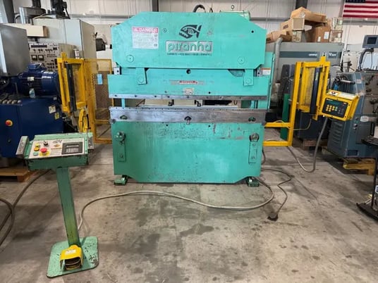 35 Ton, Piranha #3506, hydraulic press brake, 6' overall, 62" between housing, 4" stroke, 1-Axis CNC Back - Image 1