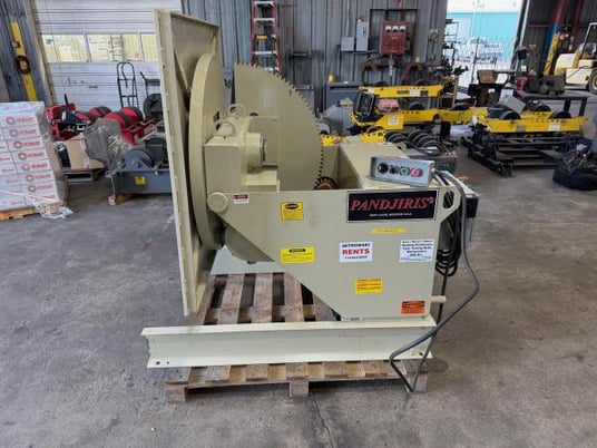 4500 lb. Pandjiris #45-12AB, welding positioner, variable speed rotation, powered gear tilt, hand/foot - Image 2