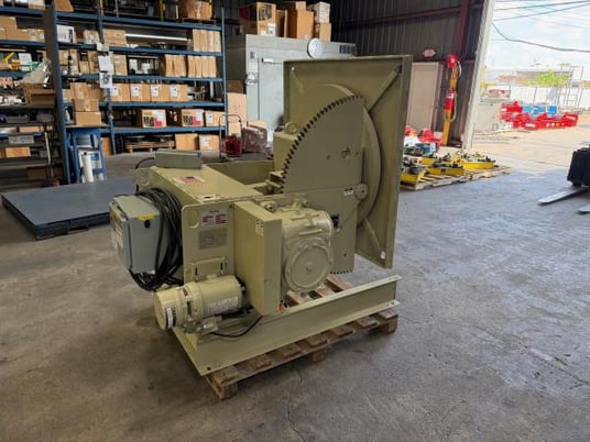 4500 lb. Pandjiris #45-12AB, welding positioner, variable speed rotation, powered gear tilt, hand/foot - Image 4