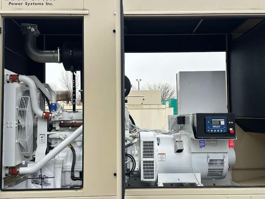 250 KW Blue Star Power Systems #JD250-02, diesel generator set, 120/208 Volts, 422 HP @ 1800 RPM, John Deere - Image 6