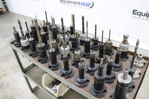 Caterpillar 50 assorted tool holders in cart (36 available) - Image 10