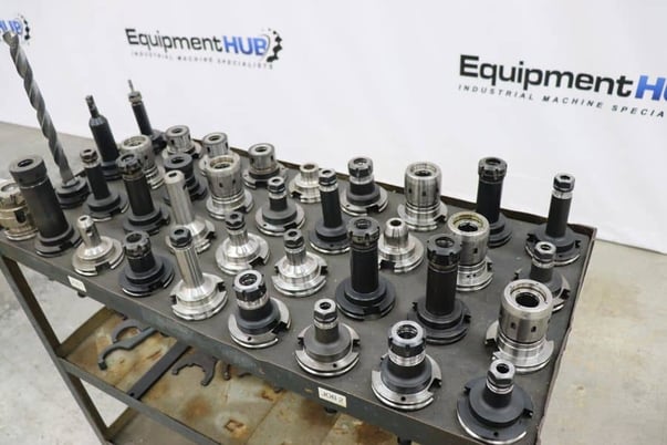 Caterpillar 50 assorted tool holders in cart (36 available) - Image 8