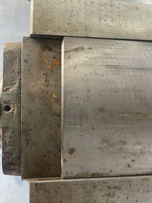 Roundtower #TM-2V, Vertical Mill, 2 HP, R-8, 9" x42" table, 30" x 12" x 16", 220/440 V. - Image 4