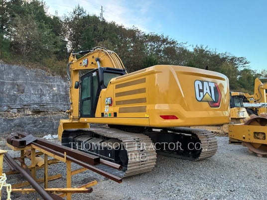 Caterpillar 340, Crawler Excavator, 248 hours, S/N: EFH20410, 2024 - Image 2