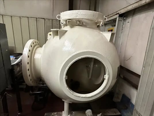 TUP Decompression Chamber, Perry Baromedical Baromedical, side lock manway, slide flange, 1973 - Image 1