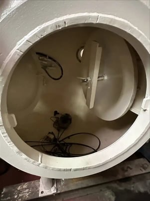 TUP Decompression Chamber, Perry Baromedical Baromedical, side lock manway, slide flange, 1973 - Image 7