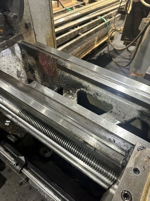 15" x 40" South Bend #400, Engine Lathe, 8" swing over carriage, 8" 3 & 4-jaw chucks, 2" spindle bore, 460 - Image 4