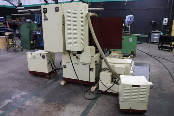 10" x 20" Chevalier #FSG-1020AD, 3-Axis automatic hydraulic surface grinder, Kanetsu electromagnetic chuck - Image 5
