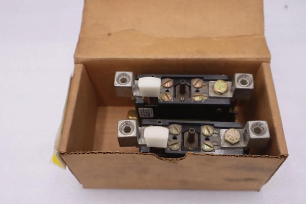 Allen-Bradley Bradley 815-D0V4 Ser K Manual Size 3 Heater Overload Base - STOCK 5718CC - Image 3