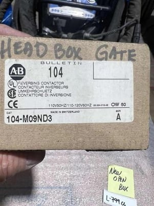 NEW OPEN BOX Allen-Bradley Allen Bradley 104-M09ND3 Motor Control Contactor STK L799CC - Image 2