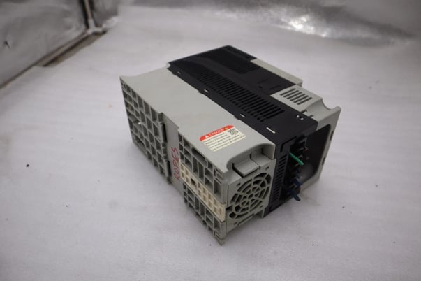 Allen-Bradley Allen-Bradley 25B-D017N104 PowerFlex 525 3PH AC Drive 7.5kW 10HP STOCK 5050CC - Image 4