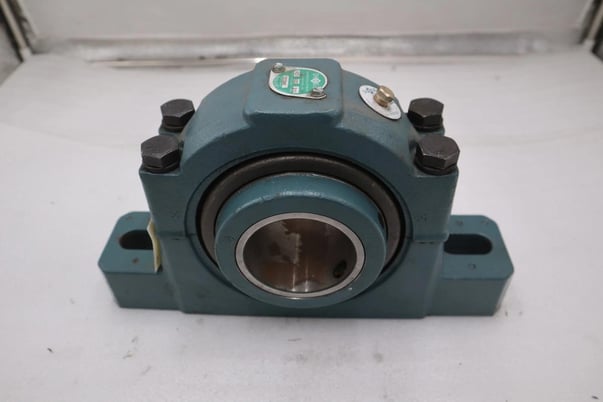 Dodge p2b-di-215r 023345 double interlock pillow block - stock cc191 - Image 1