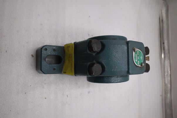 Dodge p2b-di-215r 023345 double interlock pillow block - stock cc191 - Image 2