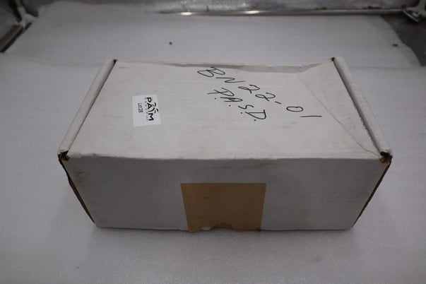 New in box Cutler-Hammer hammer 449d431g01 - ch 120vac/dc charge motor stock 1821b - Image 3