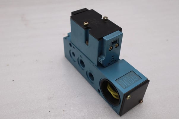 Mac valves inc 82a-aa-bka-tm-dda1-2da / 82aaabkatmdda12da (new) stock h1761 - Image 3