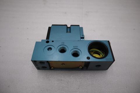 Mac valves inc 82a-aa-bka-tm-dda1-2da / 82aaabkatmdda12da (new) stock h1761 - Image 4