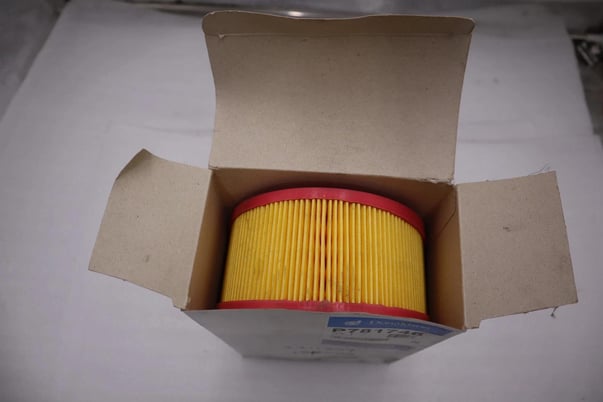 New open box donaldson p781746 air filter stk h335 - Image 2