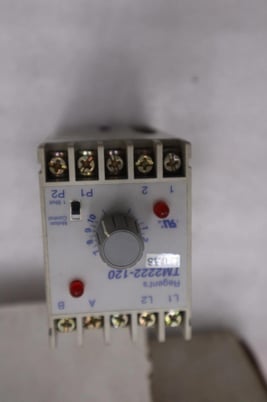 NEW OPEN BOX Regent Controls TM2222-120 Solid State Timer 120 STK 5628CC - Image 3