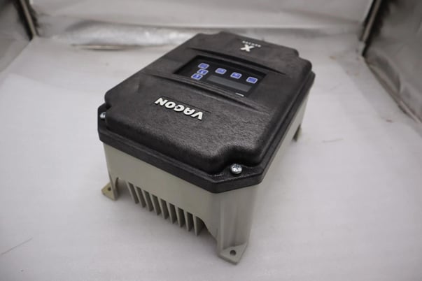 Danfoss vacon x4c2s050c variable frequency drive 136f0600 constant stk h1125 - Image 5