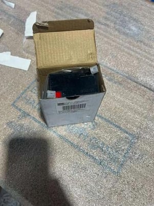 New open box lumapro 48h470 sealed lead acid rechargeable battery k-759cc - Image 2