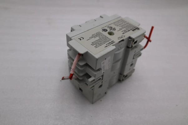 Bussmann rdf30cc-3 fusible disconnect switch 30a 600vac 3ph stk h1729 - Image 4