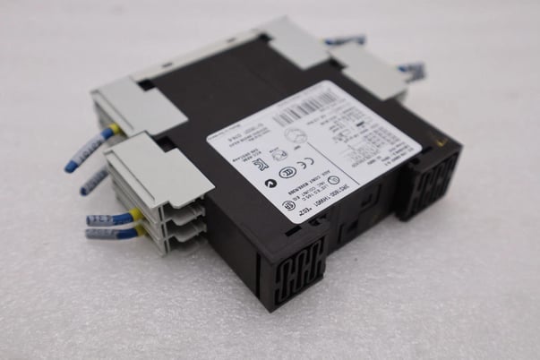 Siemens 3rs1800-1hw01 relay stock h1496a - Image 3