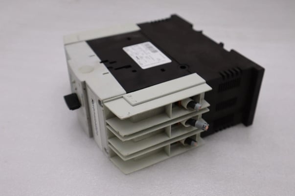 Siemens 3RV1742-5ED10 Circuit Breaker 30AMP STOCK H1427 - Image 3