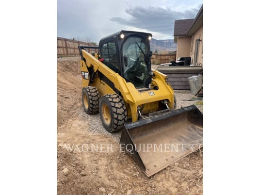 Cat 272D2, Skid Steer Loader, 2537 hours, S/N: BL200643, 2016 - Image 2