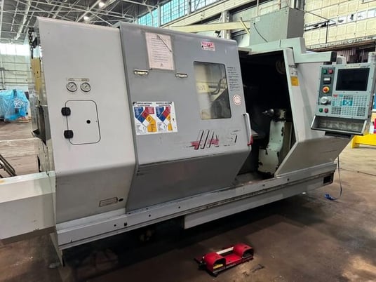 Haas #SL-40T, 2-Axis CNC Lathe, 40" swing, 25.5" turning diameter, 41" machining length, 18" chuck, 4" bar - Image 2