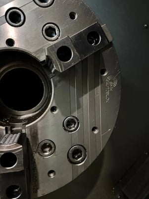 Haas #SL-40T, 2-Axis CNC Lathe, 40" swing, 25.5" turning diameter, 41" machining length, 18" chuck, 4" bar - Image 6