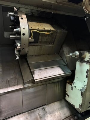 Haas #SL-40T, 2-Axis CNC Lathe, 40" swing, 25.5" turning diameter, 41" machining length, 18" chuck, 4" bar - Image 9