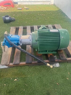 20 HP 1770 RPM Toshiba, Frame 256T, TEFC, B0204FLF2USH02 with PVQ4501AB10G1800000100100CD0, 230/460 Volts - Image 9