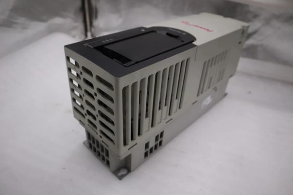 Allen-Bradley Bradley 20G11ND014AA0NNNNN Powerflex 755 Drive 10HP - STOCK 3822CC - Image 4