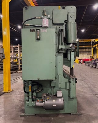 160 Ton, Betenbender #10-160T, hydraulic press brake, 3-Axis, 10' overall, 102.5" between housing, 6" stroke - Image 2