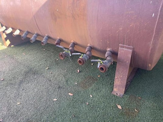 2000 gallon Horiz Liquid Storage Tank, 64" diameter x 12' 6" L - Image 5