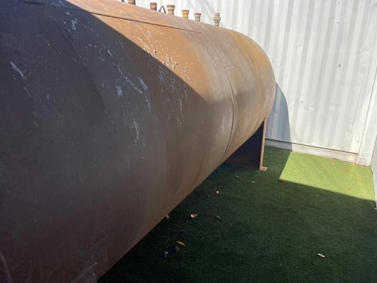 2000 gallon Horiz Liquid Storage Tank, 64" diameter x 12' 6" L - Image 10