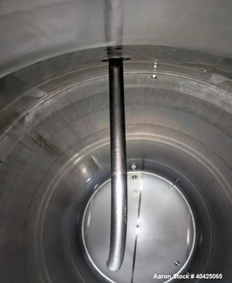 12400 gallon Quality Tank Solutions, Jacketed Tank, 304 Stainless Steel, 400 BBL, 138" diameter x 204" - Image 9