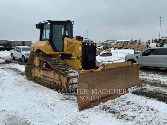 Caterpillar D5, Crawler Dozer, 2284 hours, S/N: Z6A02552, 2024 - Image 2