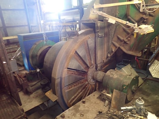 116" CEM Machine Inc, 1000 HP electrically driven, 116" log chipper - Image 1