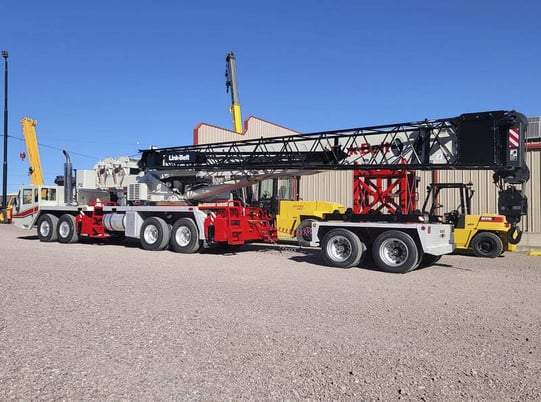 60 Ton, Link-Belt Belt #HTC8660, crane, 86' lift, Detroit Diesel engine, pneumatic tires, 1997 - Image 3
