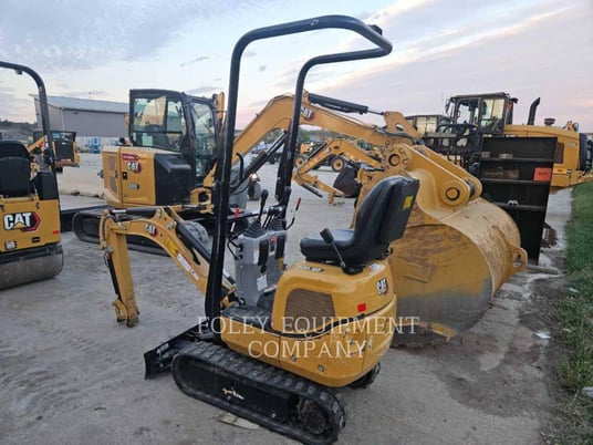 Caterpillar 300.9DSO, Crawler Excavator, 247 hours, S/N: LJ201886, 2022 - Image 4
