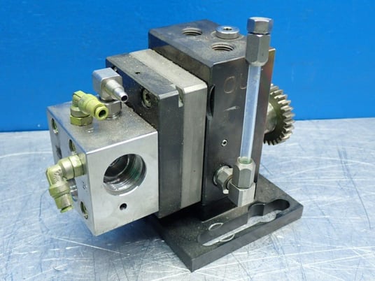 ABB #3HNA011835-001, Robotic Spray Gear Pump, 6 cm3 Volume - Image 5